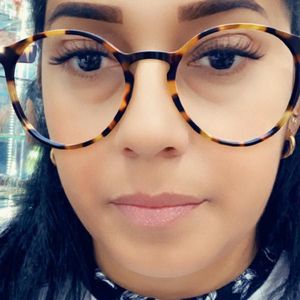 Meet your Posher, Sandra